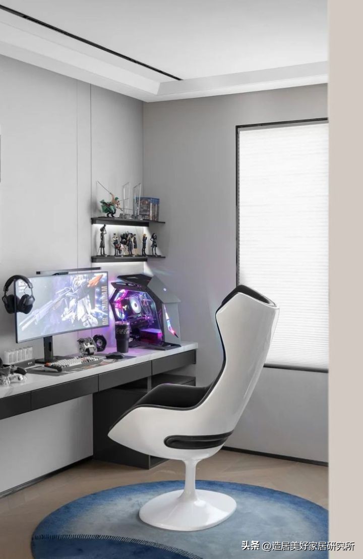 卧室电竞房装修(在家实现打游戏自由,只需要一间这样的电竞房)