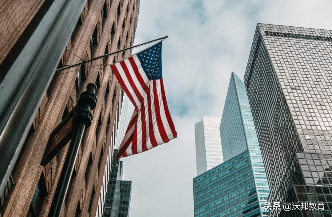 《彭博周刊》美国商学院就业率排名发布！弗吉尼亚碾压沃顿、MIT