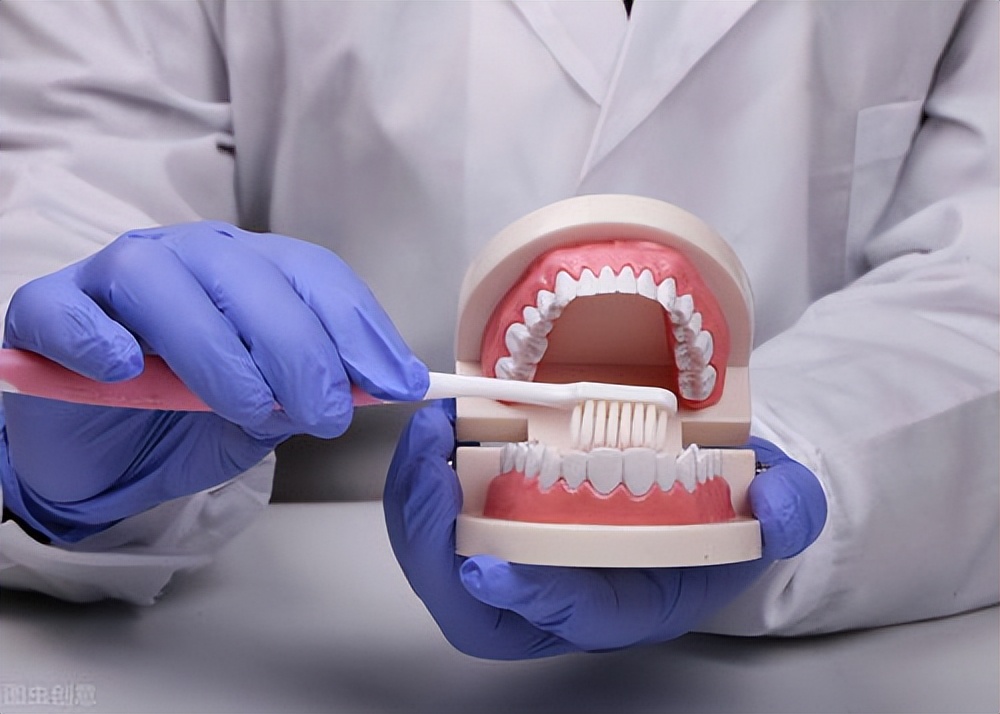 洗牙会让牙齿之间的缝隙变大？洗牙究竟好不好？正确答案来了