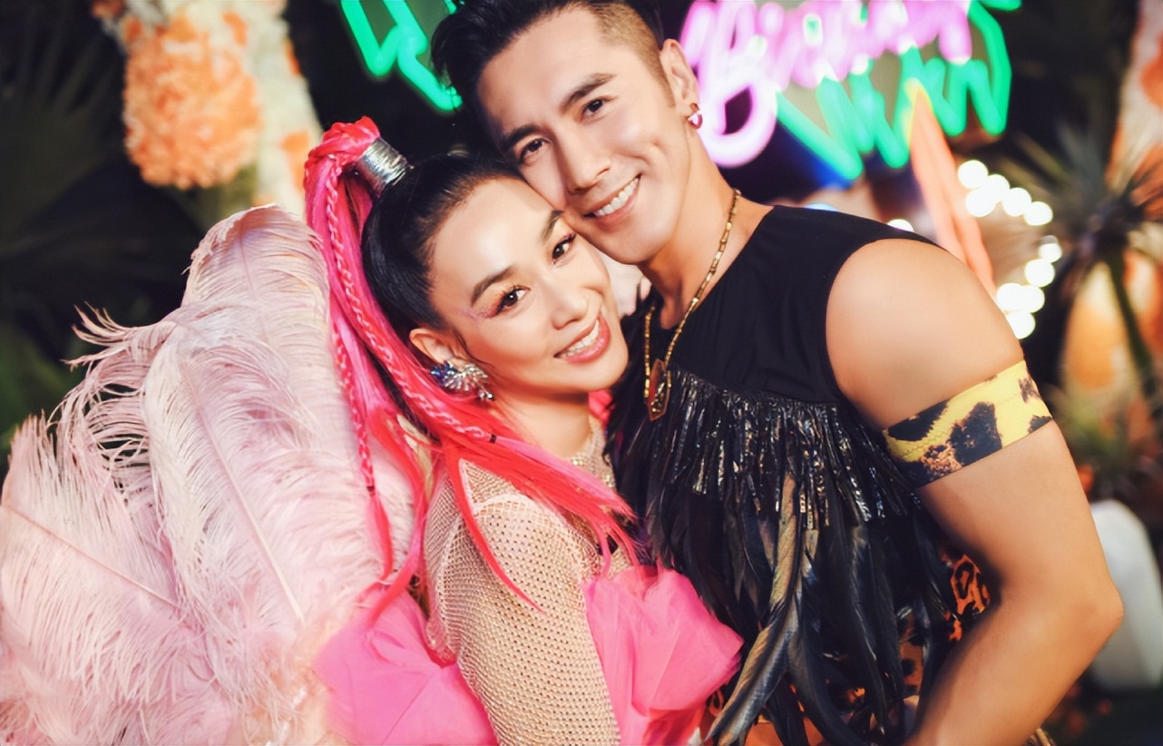 51岁钟丽缇难掩求子心切，预测宝宝长相感慨张伦硕基因强大