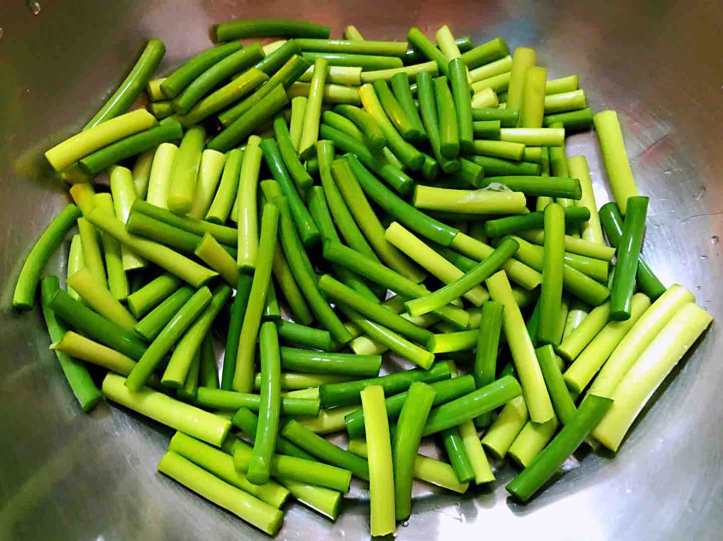 图片[3]-【蒜台炒肉末】做法步骤图 鲜嫩爽口 常吃身体棒-起舞食谱网