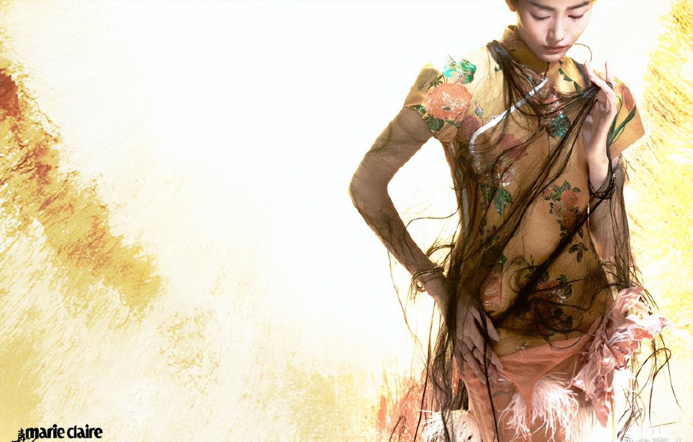 刘雯最新大片风格独特气场强 身材绝佳尽显超模气质