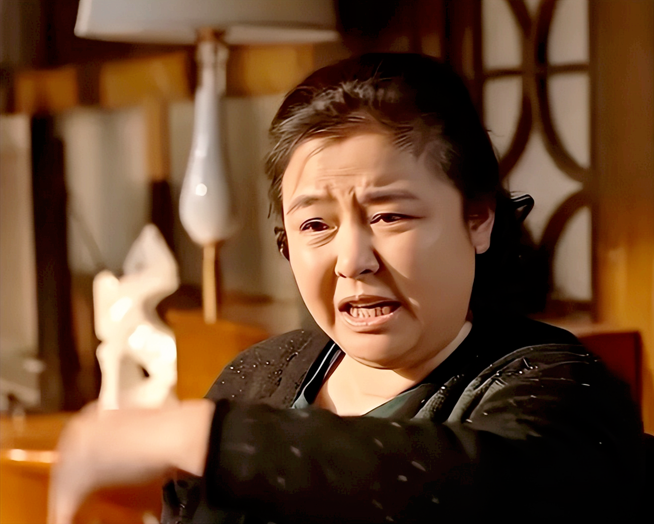 曾经美得一塌糊涂,如今沦为土气大妈,岁月这把"杀猪刀"太致命