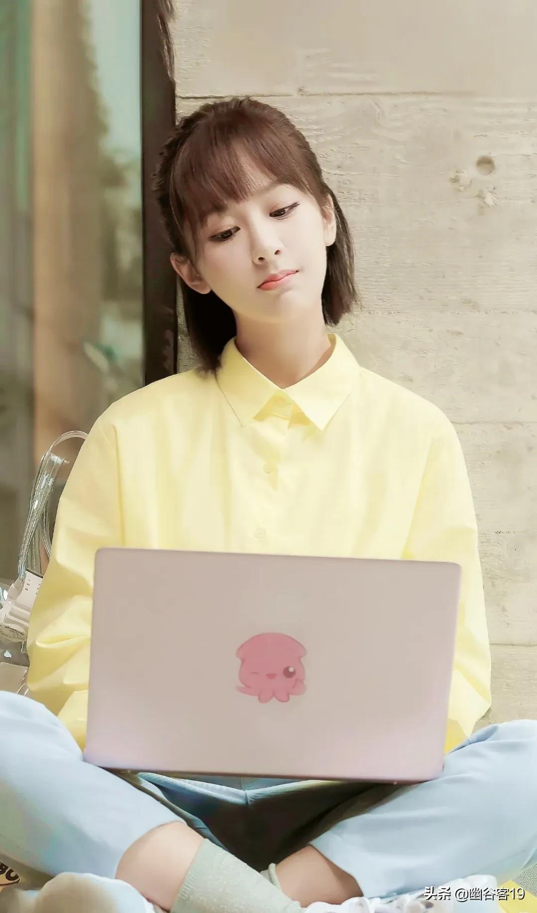 杨紫，欢乐颂的邱莹莹