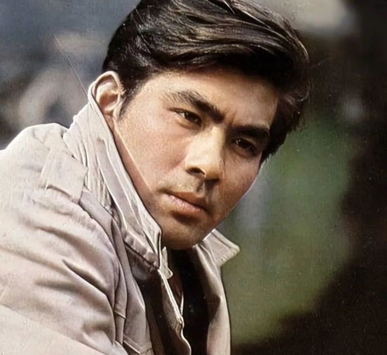 演员朱时茂:娶初恋女友,结婚43年分居14年,如今婚姻状况如何?