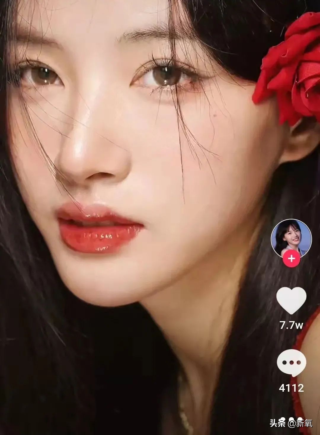 网红圈也出了个淡颜系美女！旧天台随便一拍她就火了？