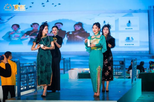 了不起的我们，肤诗华娜2021长沙年会盛典圆满落幕