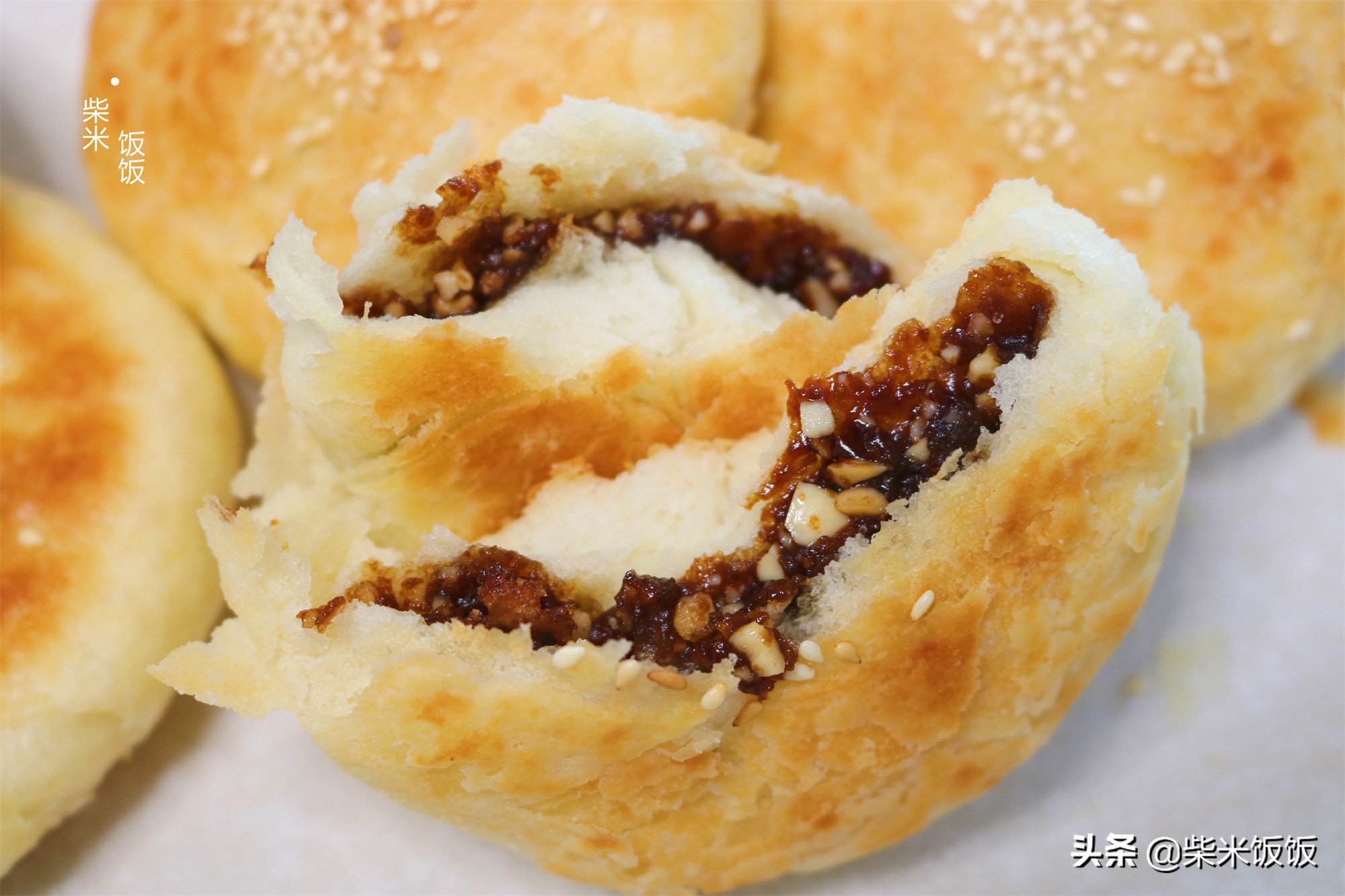 这个饼，我家每周至少做一次，香酥柔软，是我做过的最好吃的饼