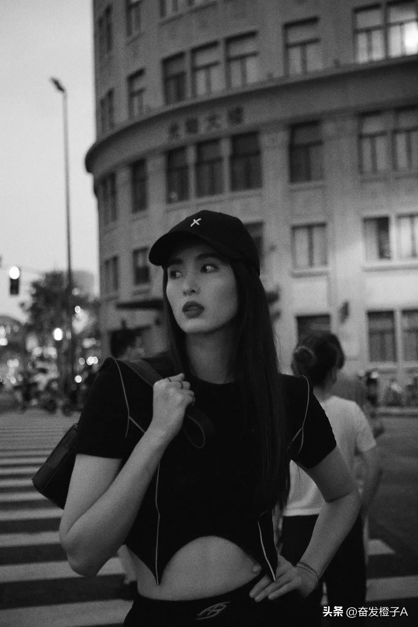 2022世界杯中國(guó)女足人員（女足最美門(mén)將趙麗娜，美貌與實(shí)力兼具，身材出眾，堪比模特）