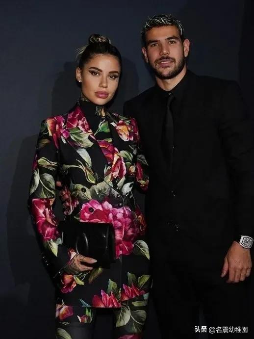 12年世界杯法国球员女友（世界杯 - 法国队员们漂亮太太团，你觉得谁最美）