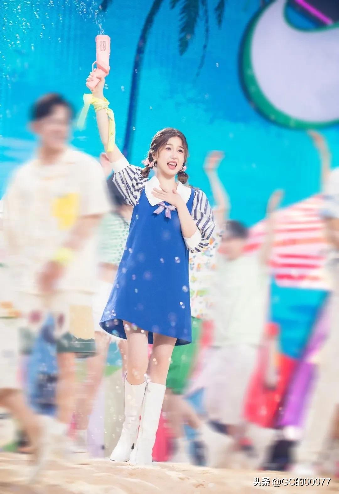 明星图片虞书欣