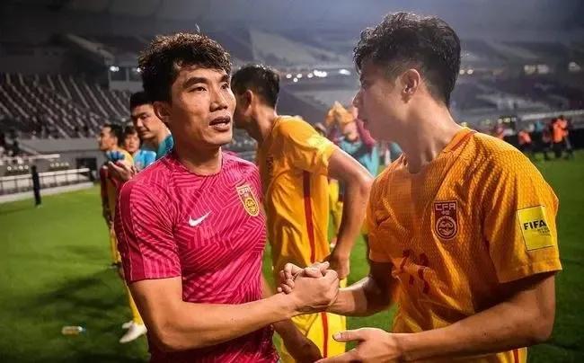 2002年世界杯国足对巴西视频（国足4大巅峰时刻：赢阿根廷胜英格兰平德国输巴西，全是世界冠军）