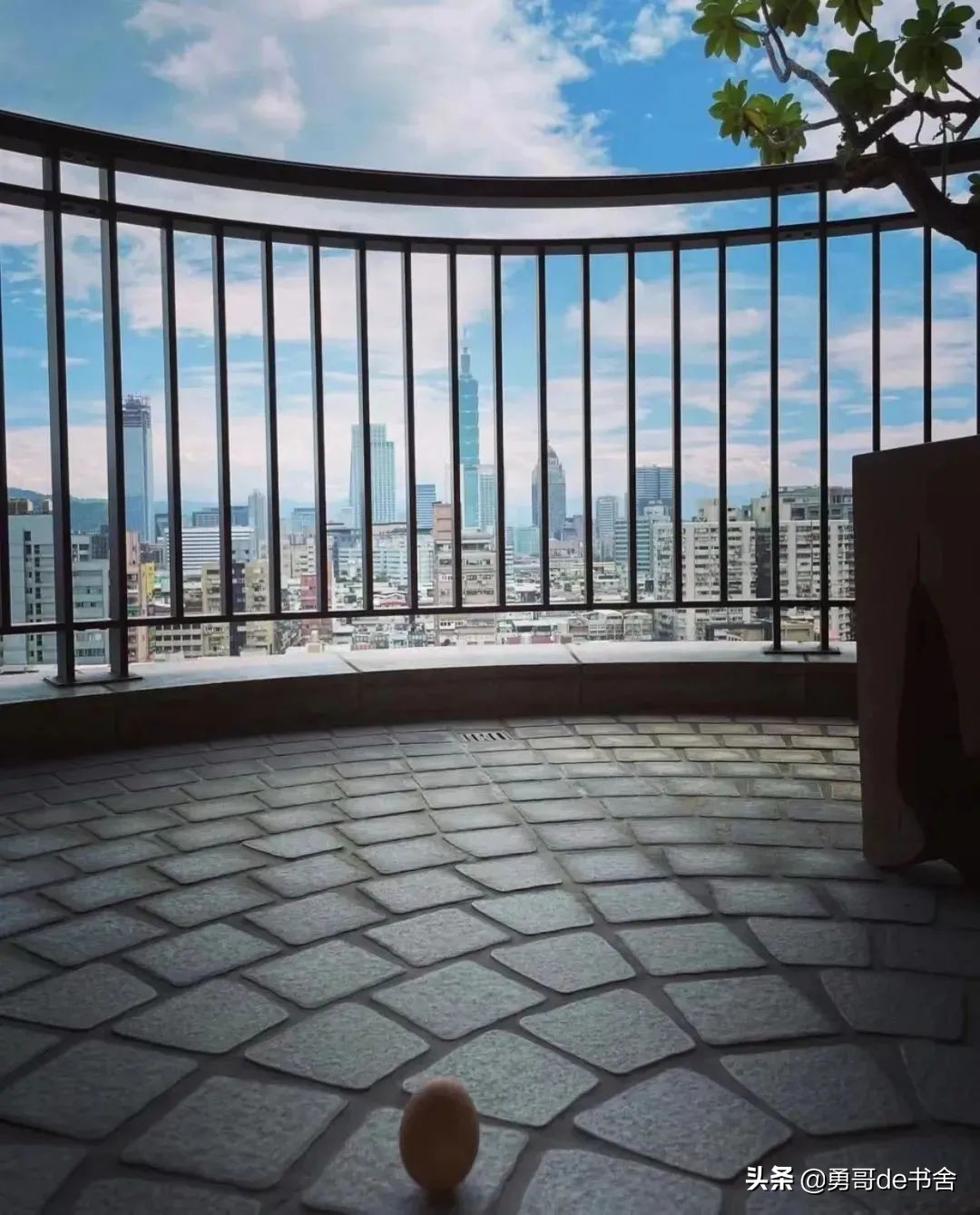 王心凌7位数名表上热搜，台北上亿豪宅首曝光，姐不是白红的