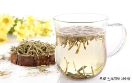 春季应饮花茶 女人多喝4款花茶 美容养颜还减肥 气色慢慢变好 天天看点