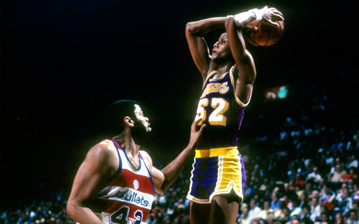 nba湖人有哪些球星（美媒列出湖人隊史最偉大的14名球星，湖人是如何獲得他們的）
