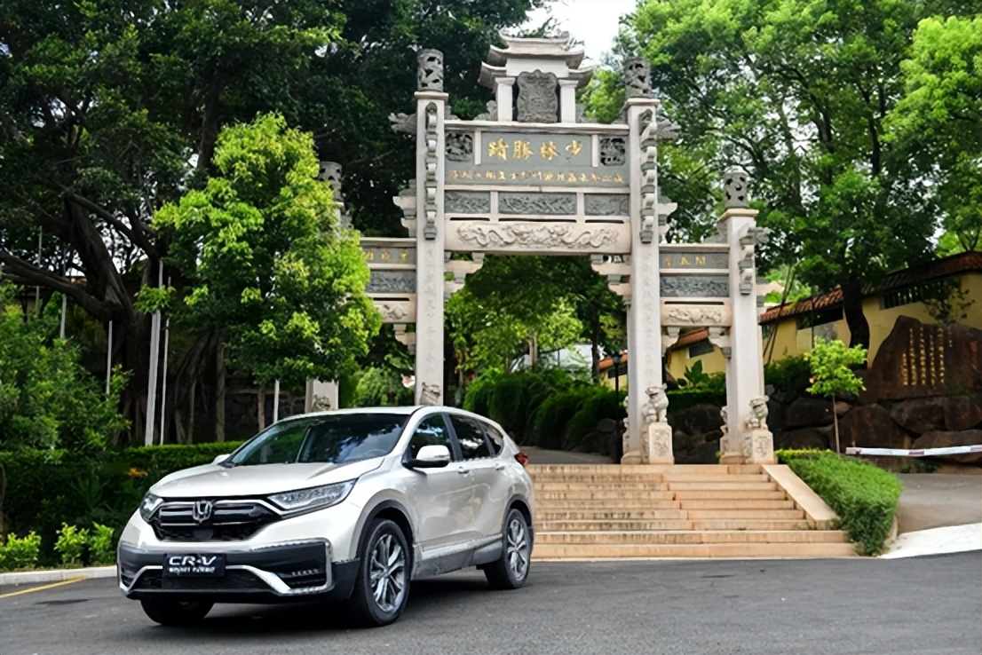 让这个春天更有活力，与CR-V一起来一场说走就走的旅行吧