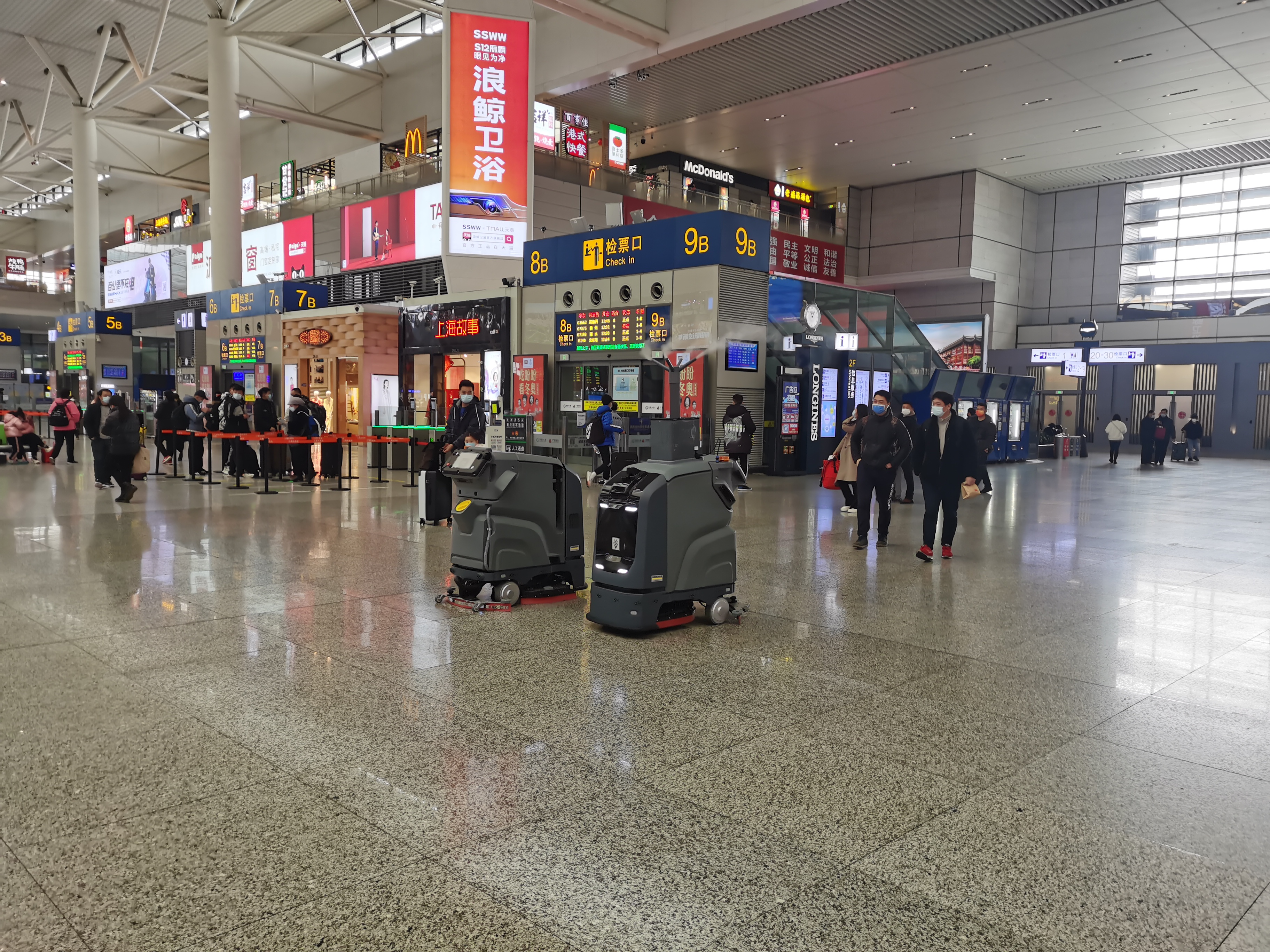 铁路上海站春运“无忧、暖心”服务旅客910万人