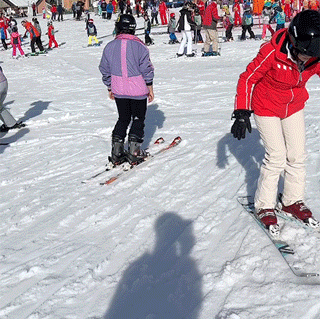 20多岁可以学滑雪吗(“46岁拼了命去学滑雪，没想到2天就被开除了！”)
