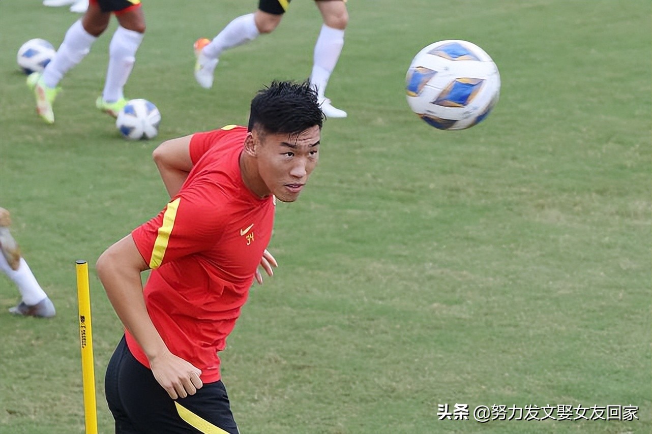 韓國對中國足球（從2-1到3-0！中國男足三殺韓國，新帥興奮：拒絕回傳，主打?qū)?zhàn)）