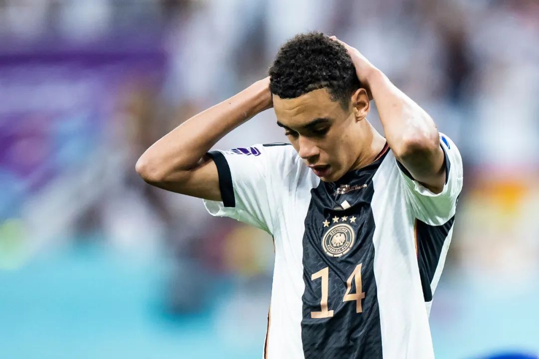 世界杯为什么总有德国队（世纪难题！德国队为什么不能像拜仁一样踢球？）-趣拿体育