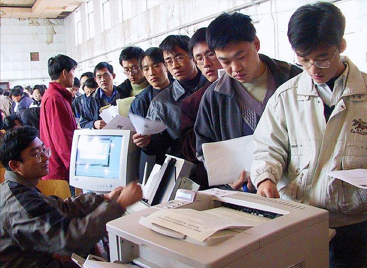 考研怕复试偏见？30所初试占比高的院校名单来了，用成绩决胜负