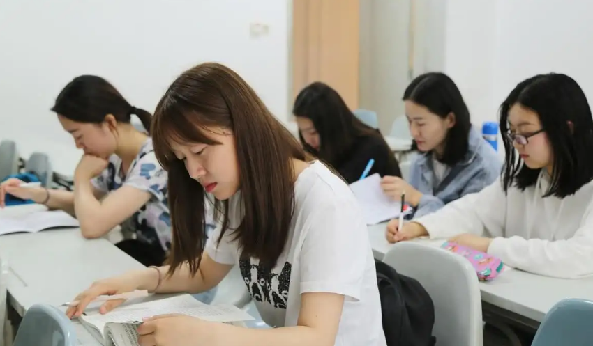 部分证书已经被“取消”，考到手几乎没有用处，大学生别浪费时间