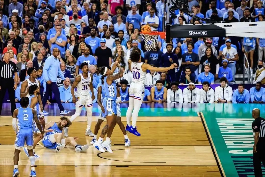 為什么美國這么重視nba（NBA為什么是籃球的最高殿堂，NCAA總決賽，NBA都為其放假一天）