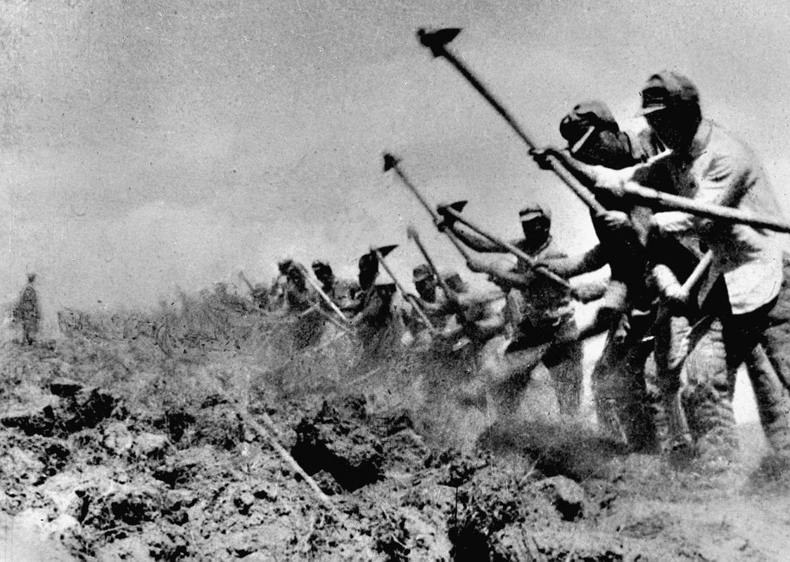 吃得不如狗？我军管饱，国军饥饿，待遇差距竟然这样大？