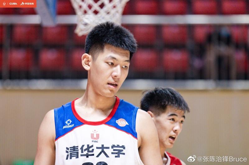 nba球员中国学校(清华男篮核心球员签约辽篮青年队，正在美国进行一年特训，未来目标进入NBA)