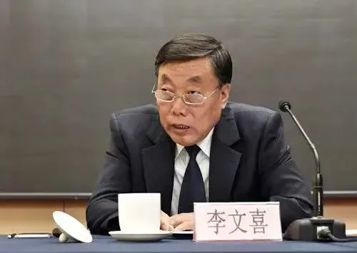 虎年开年首个被捕的71岁“高龄虎”:被痛批顶风作案、寡廉鲜耻、“退而不休”