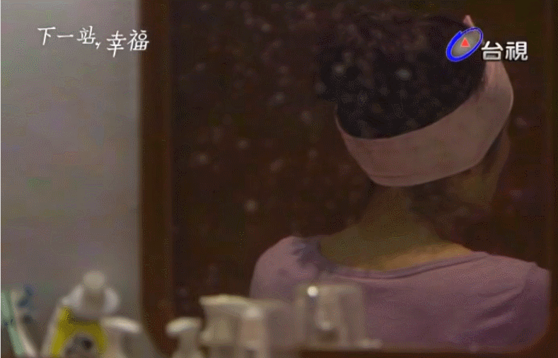 小脸通红，我童年都看了些什么啊