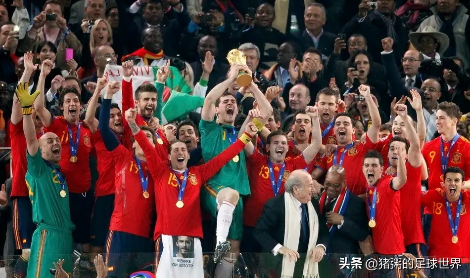 欧洲杯2012主题(21世纪足坛五十大经典时刻，以及他们背后的故事)