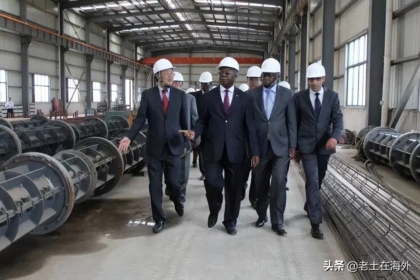 安哥拉新闻(10万多中国人居住在安哥拉,500多家中资企业,目前现状如何