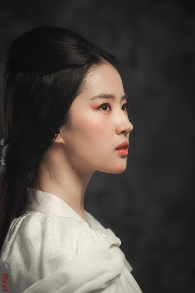 《铜雀台》中的刘亦菲,翩若惊鸿,美得让人惊艳