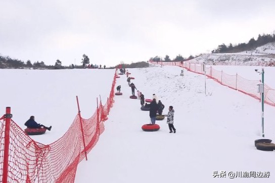 重庆哪里滑雪(重庆5个玩雪胜地，最快2小时可到达)