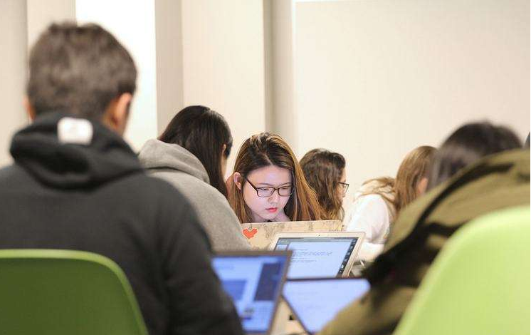 文科里的“天坑专业”，听起来高大上，实则毕业后将面临失业难题