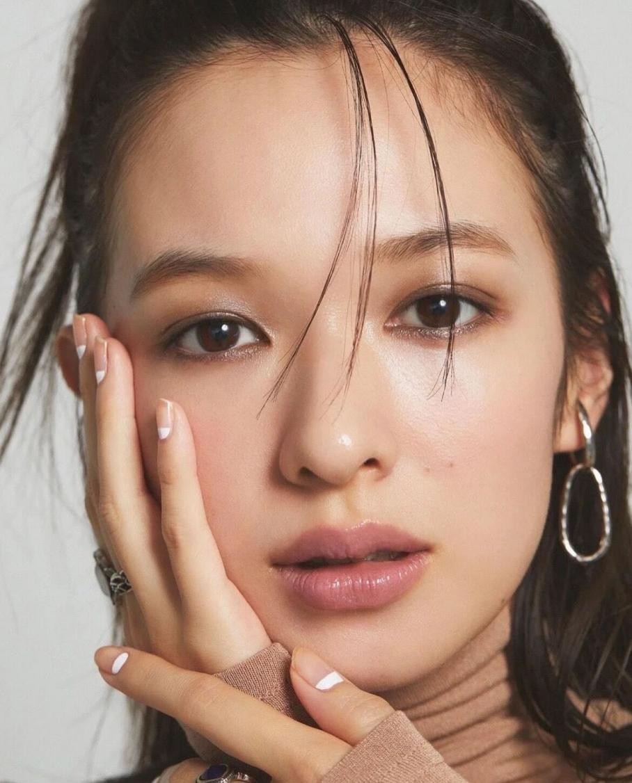 为什么“大城市”的女孩喜欢素颜，而“小县城”的女孩更喜欢化妆