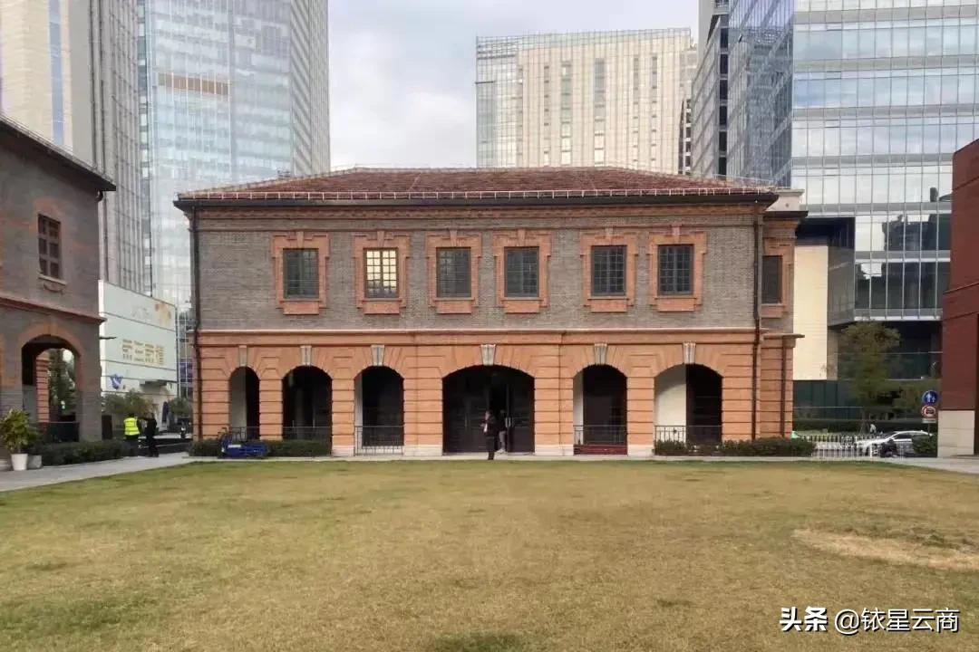 2022新一批门店“到货”,这8家罕见首店刷足存在感