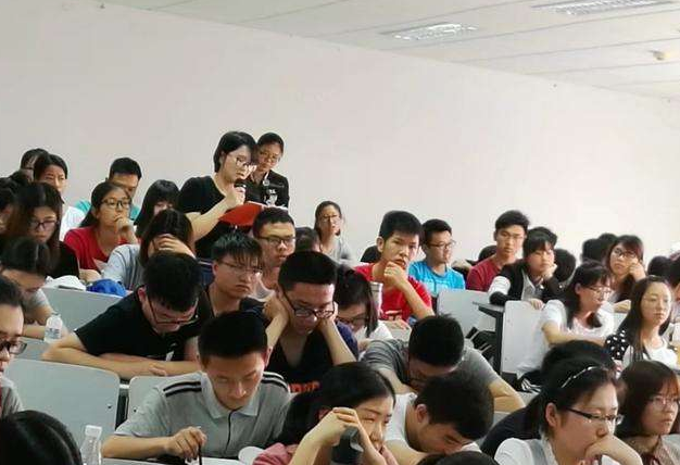 有种大学生叫“选调生”，毕业就是公务员，入职就是干部级别