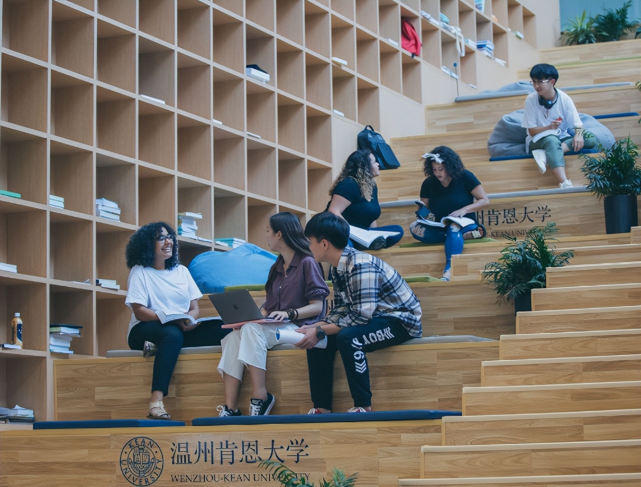 考研失败后，“中外合作”大学值得读吗？宁波诺丁汉每年学费11万