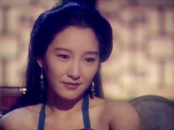 8位"叫不上名"的香港女配角,年轻时都是一眼万年,一见误终身