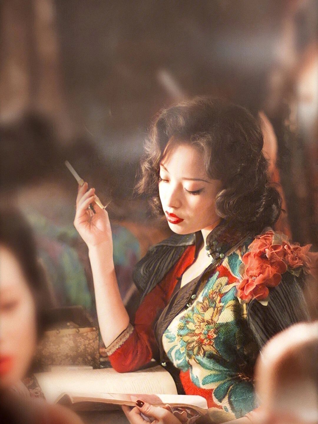 自爆大尺度艳照,和知名大导同处三天三夜,倪妮"黑料"被揭!