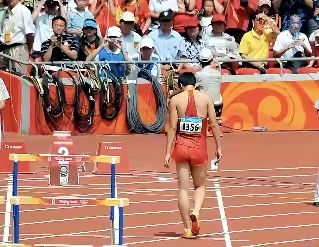 刘翔是不是假摔足球（世界冠军刘翔：我创造了亚洲的奇迹，却洗不掉人生那个“污点”）