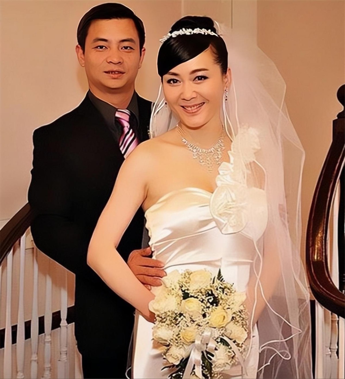 李琳:25岁成影后,被前夫一巴掌扇到离婚,二婚丈夫是世界冠军