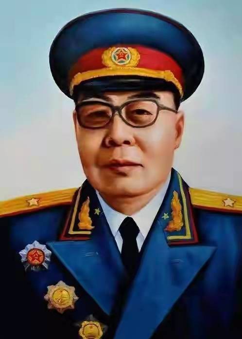 开国少将回乡探亲放牛老汉好心搭载聊到一半忽然被喊父亲