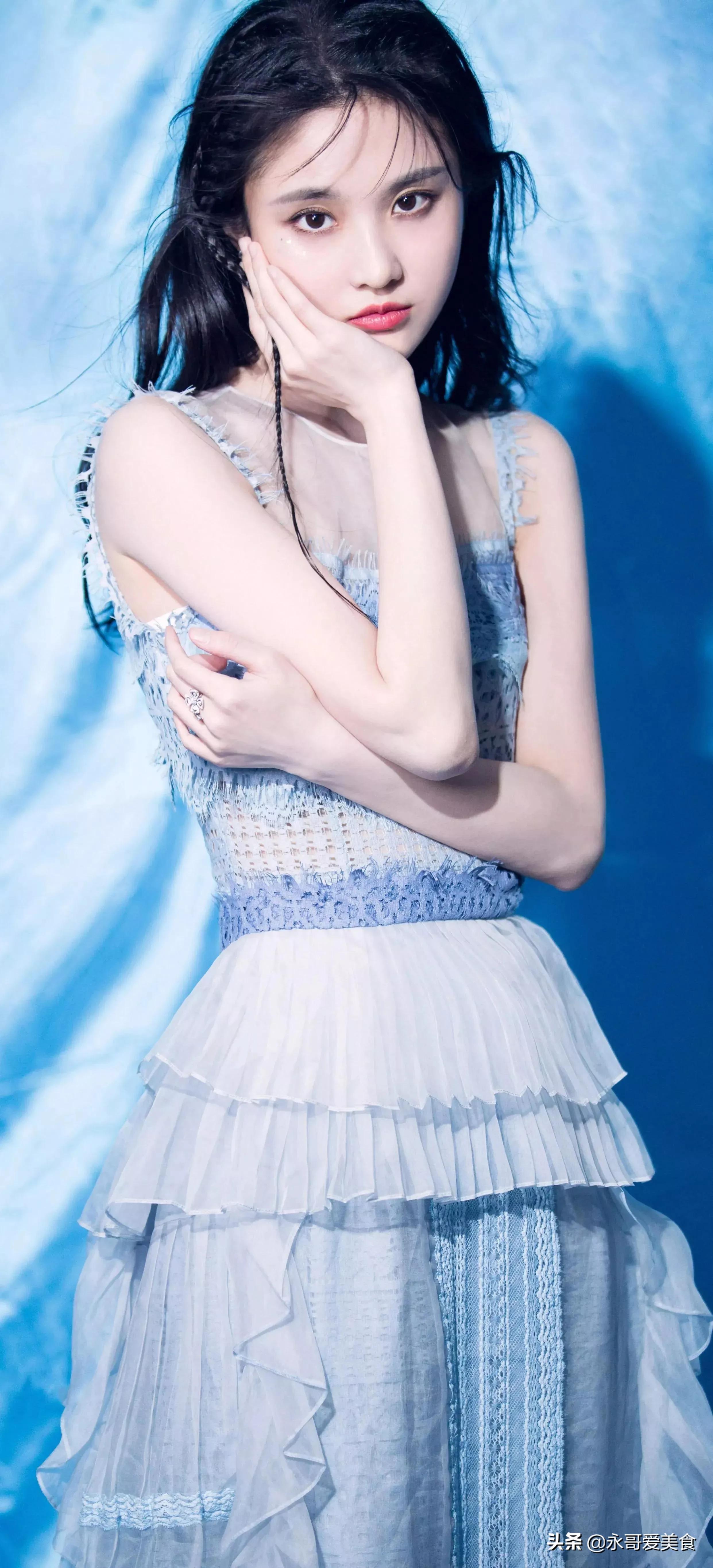 张慧雯，北舞美女演员，清新脱俗，靓丽迷人