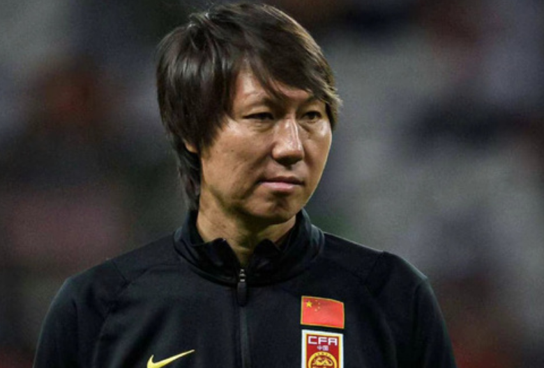 国足世界杯预选赛有外援吗（国足李铁再爆新料，供出3人只是个开始，足协陈戌源也要头大了）