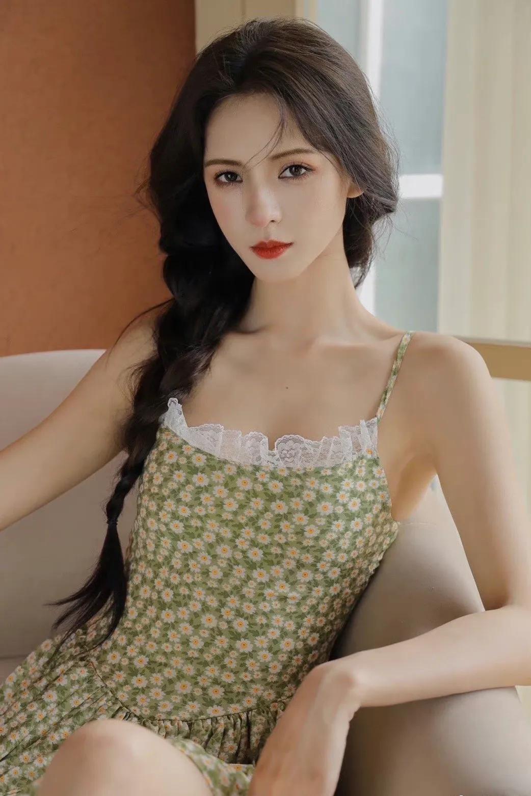 张予曦近期穿搭