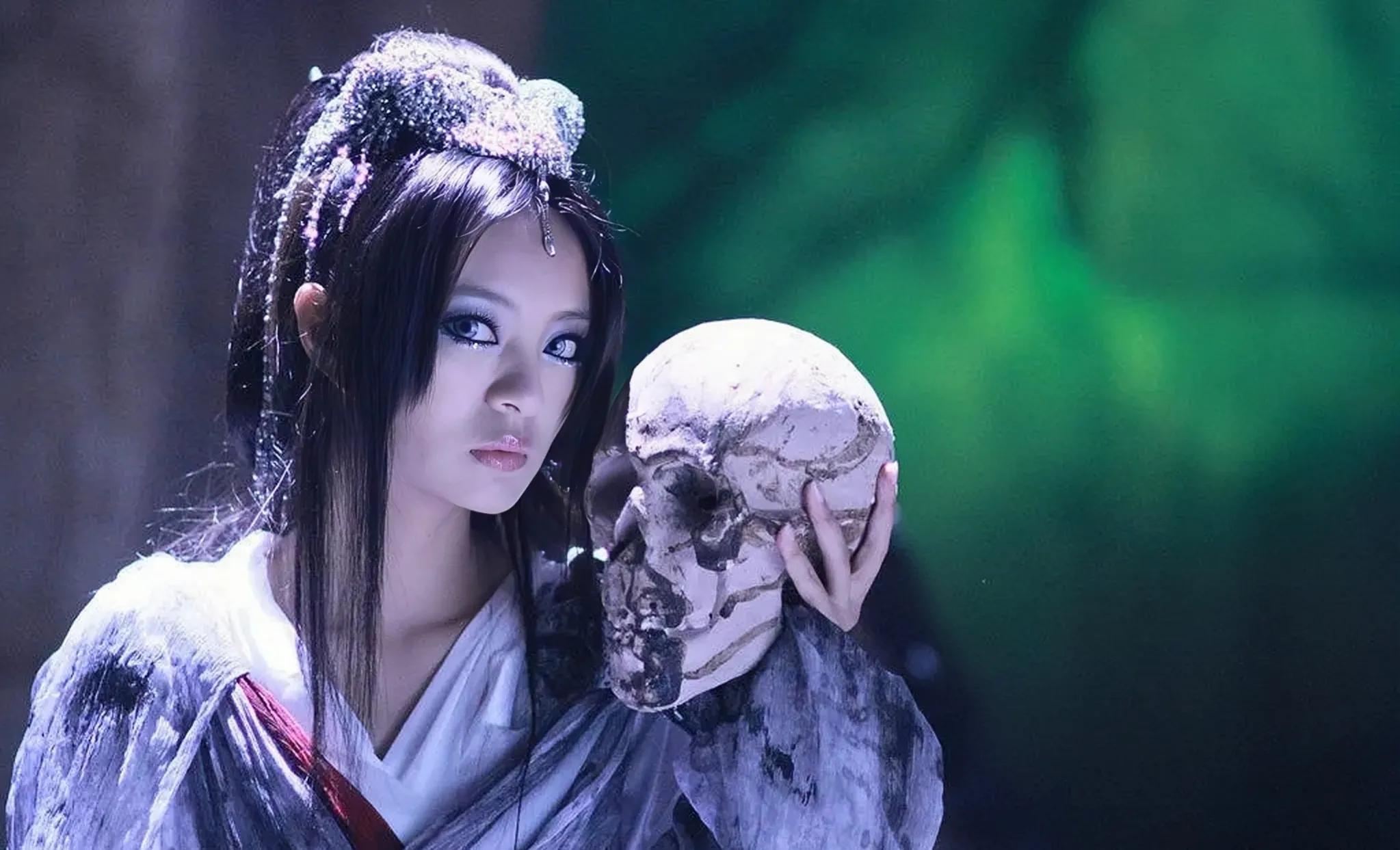 四版白骨精,我最想被韩雪吃掉