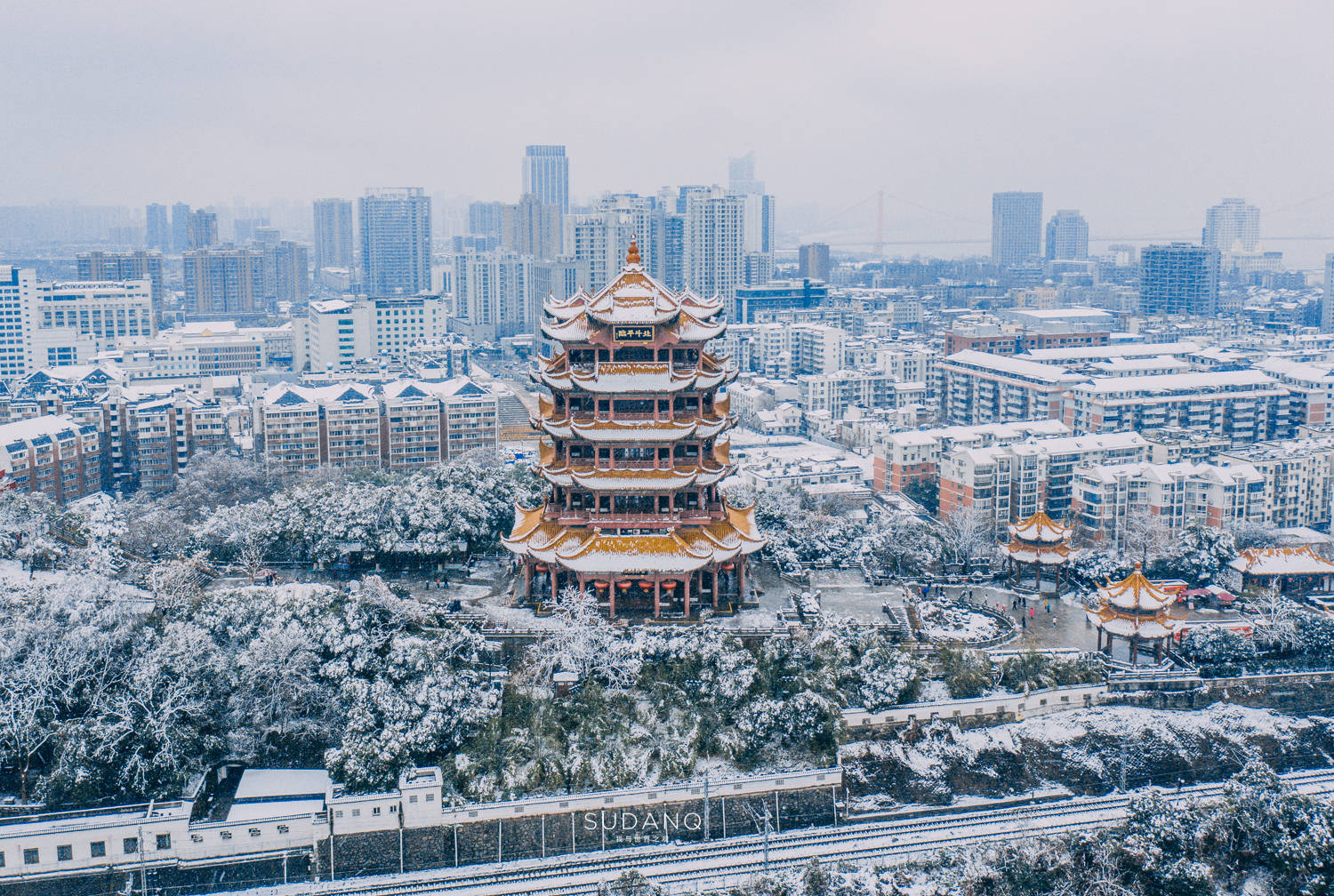 黄鹤楼位于湖北的哪个城市（黄鹤楼位于湖北省哪里）-第4张图片-科灵网